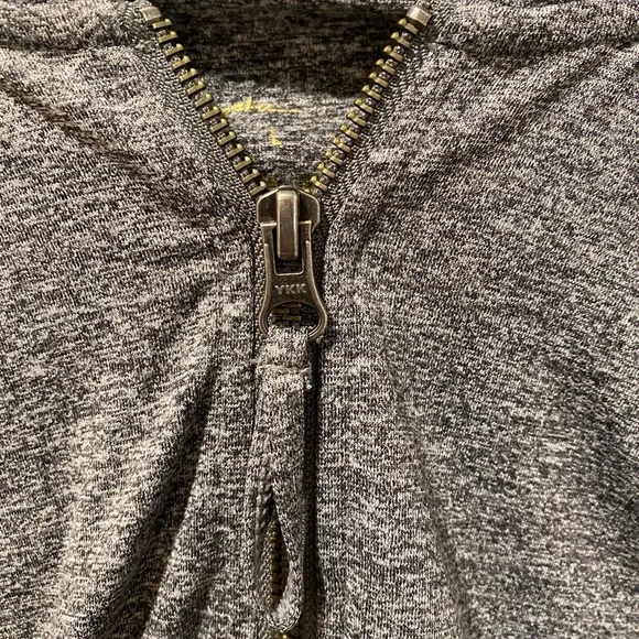 Gray cropped fitted long sleeve sweatshirt with v-neck - Picture 4 of 7